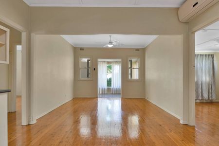 Classic Comfort in Centenary Heights - Photo 5