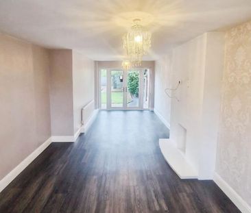 Wiltshire Avenue, Hornchurch, RM11 - Photo 3