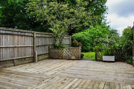 Ardingly Close, Ifield, RH11 - Photo 3