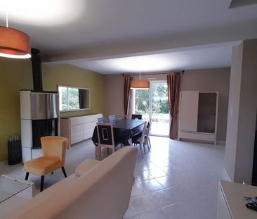 Maison 6 pièces – 99 m² environ à Saint-Coulomb (ref : 37572) - Photo 1