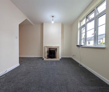 2 bedroom semi-detached house to rent - Photo 6