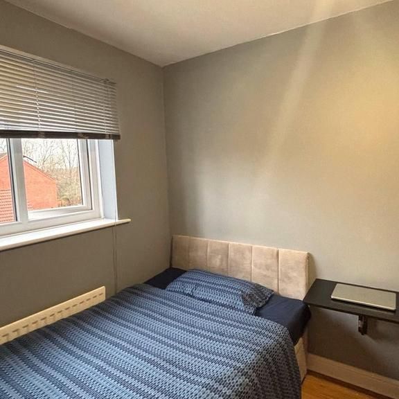 4 bedroom house to rent - Photo 1