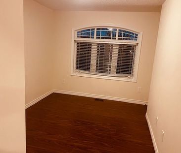 For Lease - 71 Batteaux Street, Barrie, Ontario - Photo 3