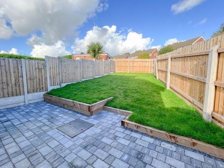 2 bedroom bungalow to rent - Photo 3