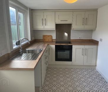 2 Adelaide Avenue, Whitehead, Carrickfergus, BT38 9RZ - Photo 5