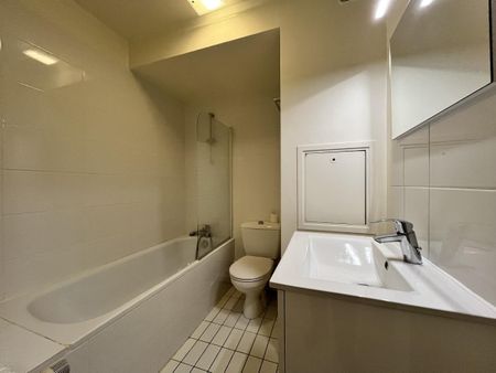 À LOUER GRAND STUDIO 26.42m2 + TERRASSE DE 18m2 BOULOGNE BILLANCOURT. - Photo 3