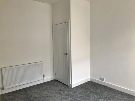 Park View, Llanbradach, CAERPHILLY - Photo 2