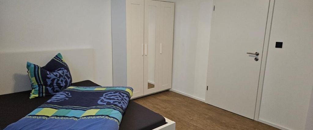 3-Zimmer-Wohnung in Hof mit Einbauküche - Photo 1