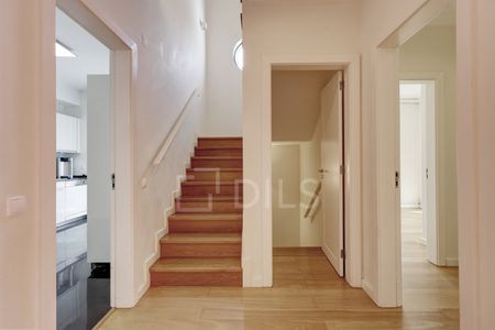 Moradia T4+1 inserida em condomínio fechado, em Cascais - Photo 2