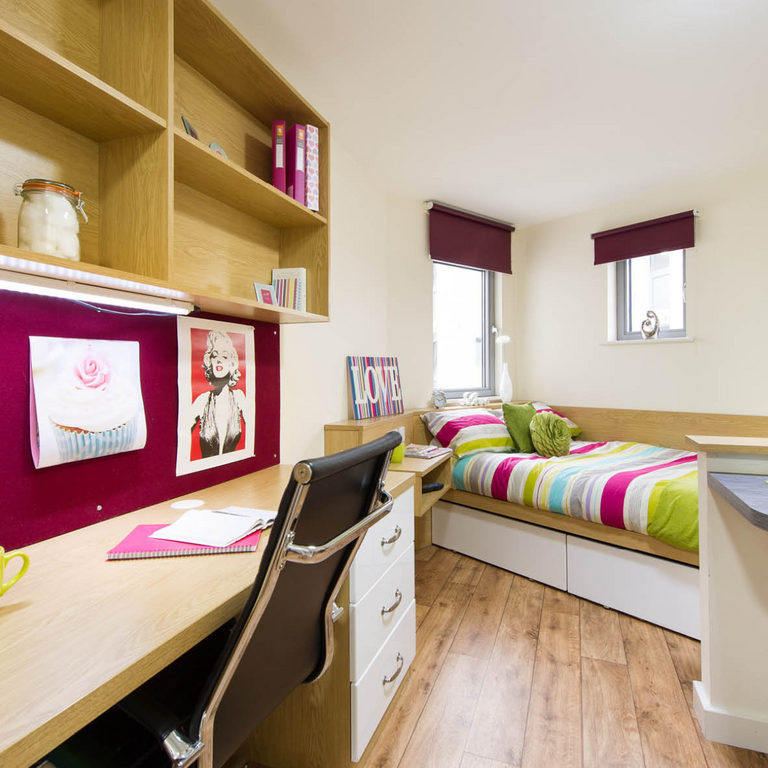 Studio to rent - Photo 1