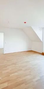 WUNDERSCHÖNE DACHGESCHOSSWOHNUNG *INKL. EINBAUKÜCHE* - SOFORT BEZIEHBAR - - Photo 1