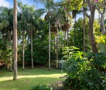 Two-Bedroom Apartment with Leafy Garden Outlook - Photo 3