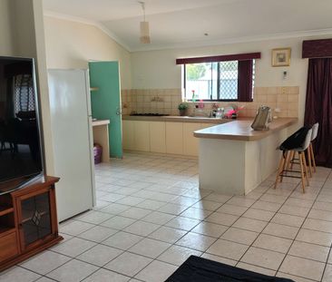 Bassendean - Photo 1