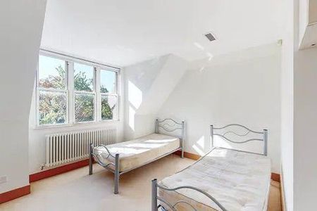 6 bedroom detached house to rent - Photo 3