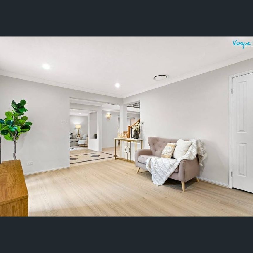 Stunning Family Home in Beaumont Hills – Space, Style & Comfort - Photo 1