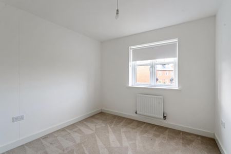 4 bedroom detached house to rent - Photo 3