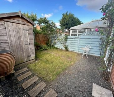 1 bedroom semi-detached house to rent - Photo 4