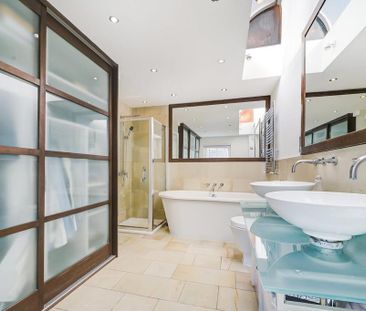 4 bedroom terraced house to rent - Photo 6