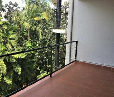 BREEZY 2 BEDROOM UNIT! - Photo 2