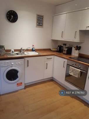 1 bedroom flat to rent - Photo 1