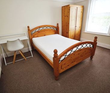 Student House, Charminster - Photo 5