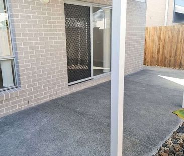 Avail 16/04/26-DUCTED AIR-4 BEDROOM- 2 BATHROOM TOWNHOUSE IN GREAT ... - Photo 1