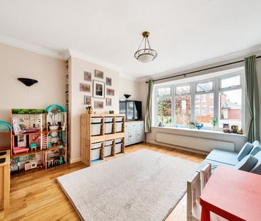 4 bedroom semi-detached house to rent - Photo 2