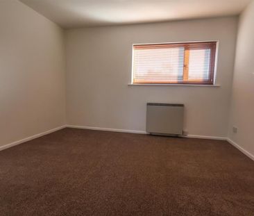 1 bedroom semi-detached house to rent - Photo 3