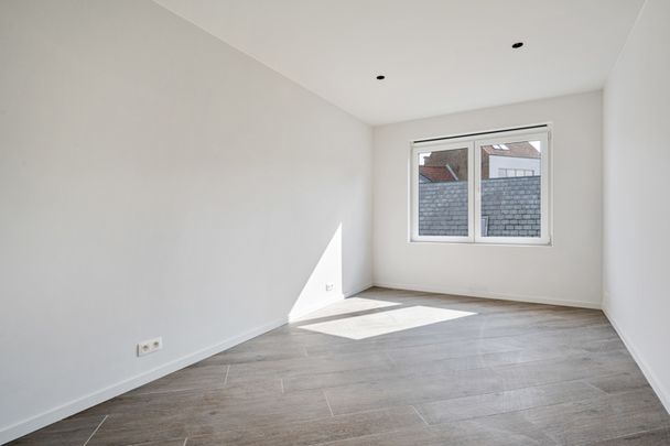 Stijlvol nieuwbouwappartement te huur in centrum - Photo 1