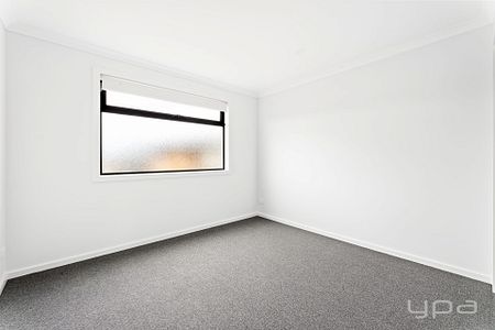 5 Pendower Way, Werribee - Photo 2