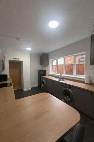 Grange Avenue, Warrington, WA4 - Photo 4