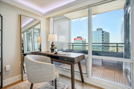 For Lease - 25 Telegram Mews Unit# PH5201, Toronto, Ontario - Photo 5