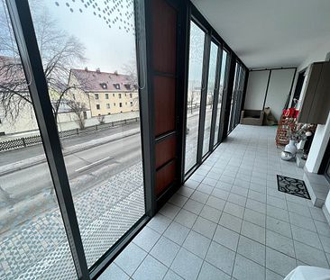 Moderne, schicke 3-Zimmer-Wohnung mit zwei Balkonen, Aufzug + TG-Stellplatz - Photo 1