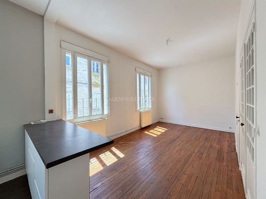 Location Appartement 3 pièces 62m² BORDEAUX 33000 - Photo 1