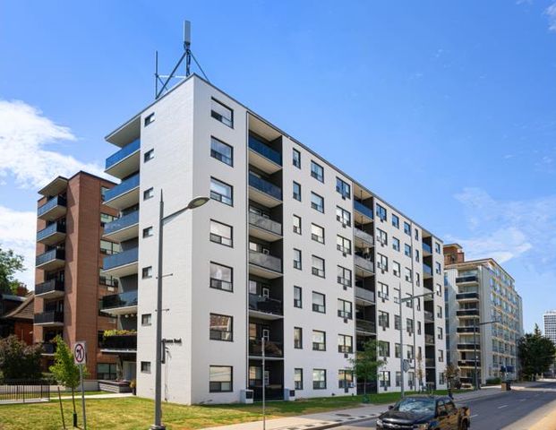 82 Warren Road | 82 Warren Road, Toronto - Photo 1