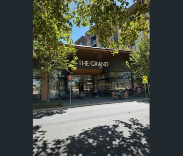 FRONT FACING APARTMENT - Photo 6