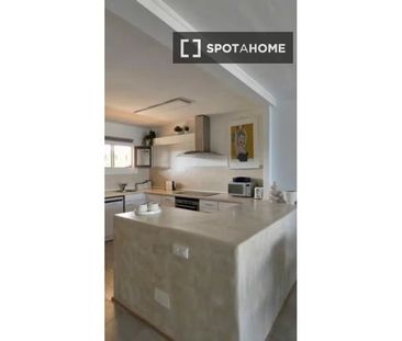 2 bedroom luxury Flat for rent in Calvià, Spain - Photo 2