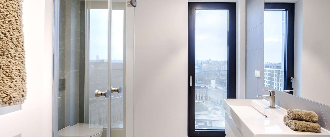 Höchster Wohnkomfort: Ihr luxuriöses Penthouse im Hafenpark Quartier - Photo 1