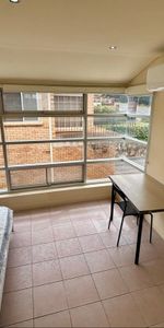 Windsor Gardens - Photo 4