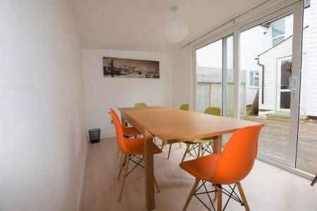 11 Gordon Road, Canterbury, Kent, CT1 - Photo 1