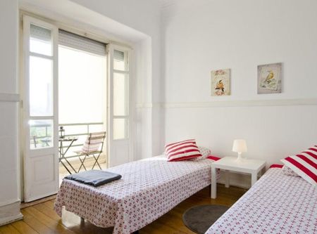 Rua de Ponta Delgada, Lisbon, Lisbon 1000 - Photo 5