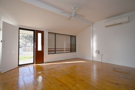 14 Hunter Crescent, Port Augusta - Photo 2