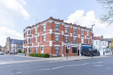4 bedroom flat to rent - Photo 5