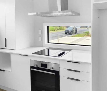 Modern Wainui Living - Photo 3