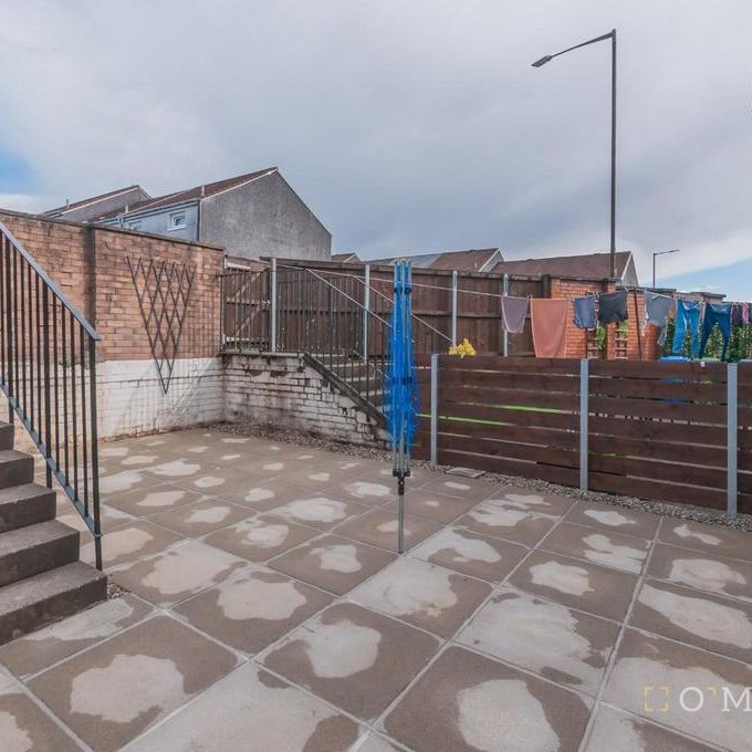 2 bedroom terraced house to rent - Photo 1