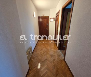 Piso de alquiler en Camino Vinateros, Media Legua - Photo 1