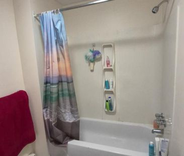 2 et demi / studio dans un triplex tout inclus 1er juillet - Photo 3