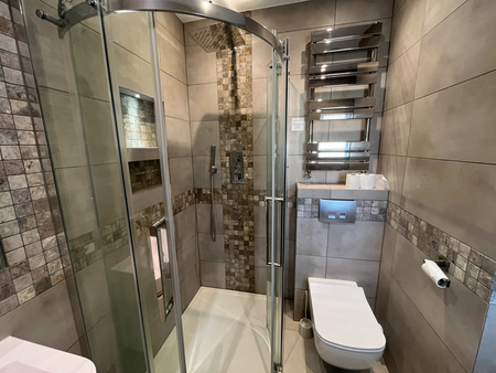 Stunning Central Studio on Broadway, PE1 😍😍 Suite 107 - Photo 5