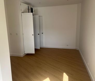 Apartamento T0 totalmente remodelado no Bairro da Assunção, em Cascais - Photo 2