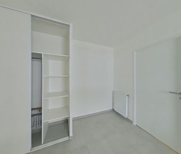 Location Appartement 2 pièces 50m² BEAUZELLE 31700 - Photo 2